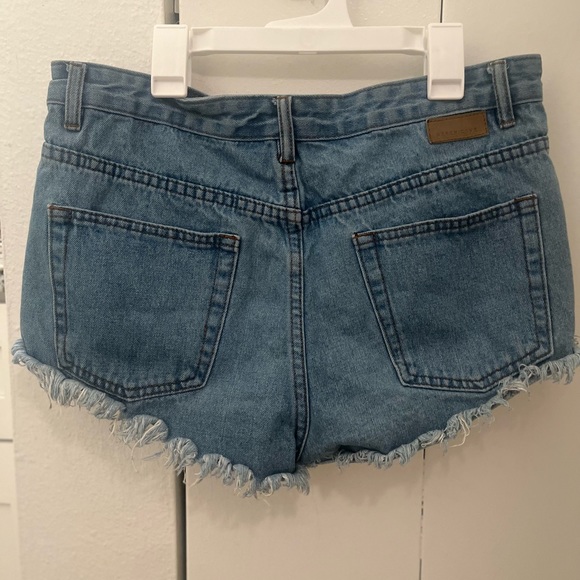 Mid rise embroidered jean shorts from Italy. - Picture 5 of 5
